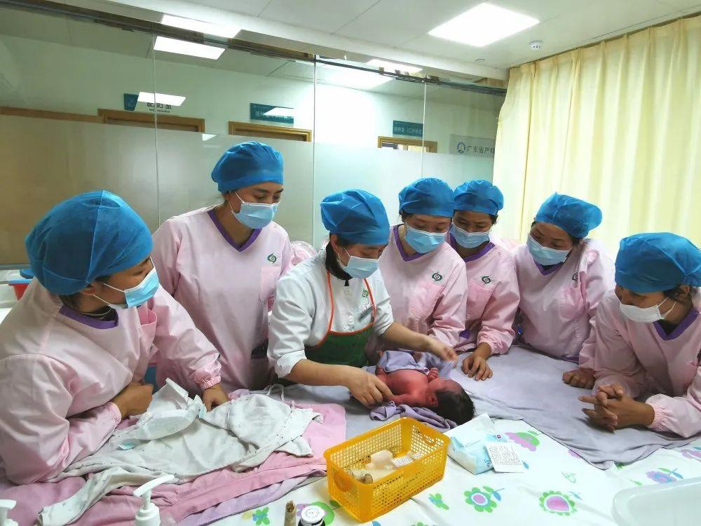 清远妇婴监护型护送